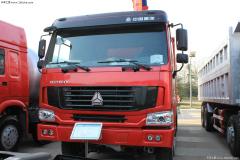 中國重汽 HOWO重卡 375馬力 8X4 自卸車(chē)(ZZ3317N3067C)