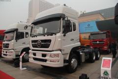 中國重汽 斯達-斯太爾重卡 380馬力 6X4 牽引車(chē)(ZZ4253N3241D1BN)