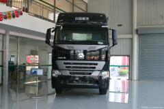 中國重汽 HOWO A7系重卡 420馬力 4X2 牽引車(chē)(駕駛室A7-P)(ZZ4187V3517N1B)