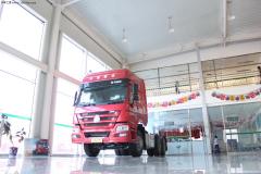 中國重汽 HOWO重卡 266馬力 6X4 牽引車(chē)(駕駛室HW76)(精英版 HW20716A)(ZZ4257M3247C)