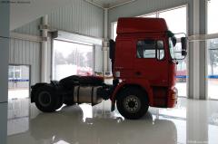 陜汽 德龍FC重卡 308馬力 4X2 牽引車(chē)(加長(cháng)高頂)(SX4185NR351CA)