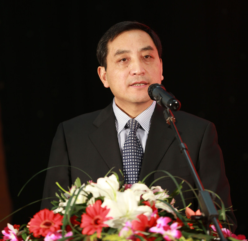 安凱客車(chē)董事長(cháng)戴茂方致辭.JPG