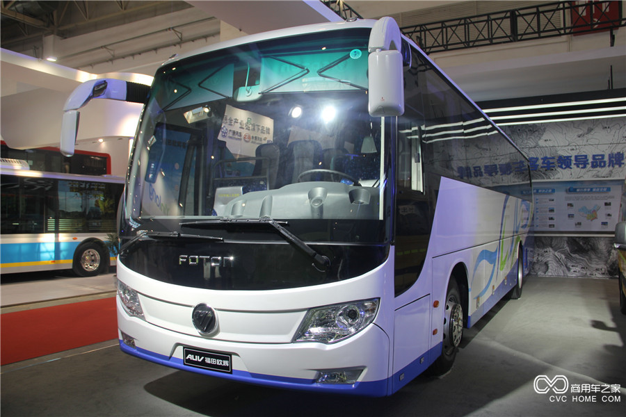 2016北京道路運輸展 福田歐輝11米混動(dòng)城間客車(chē)